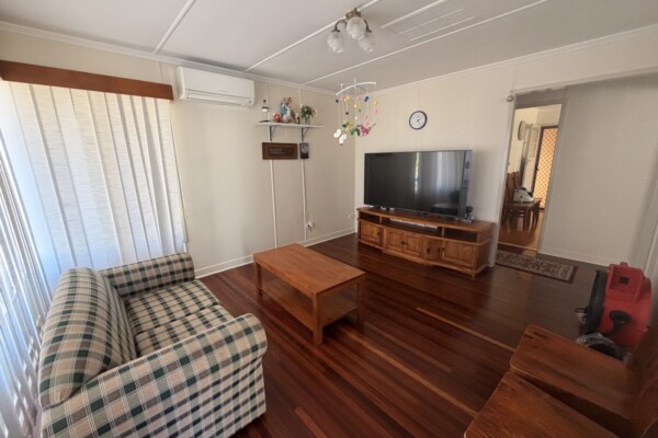 29 Mitchell Street, Monto, Qld 4630