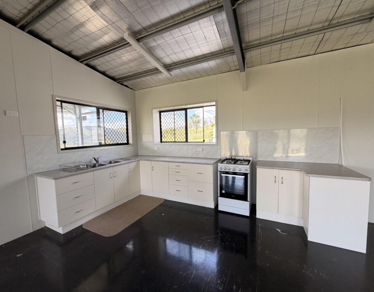 Charming 3-Bedroom Farmhouse Rental with Stunning Views - Eidsvold ...