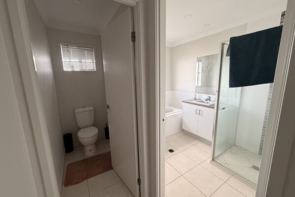 5 Charles Darwin Drive, Monto, QLD 4630