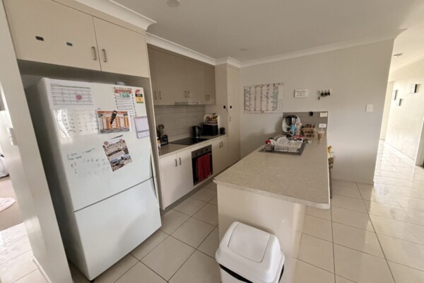 5 Charles Darwin Drive, Monto, QLD 4630