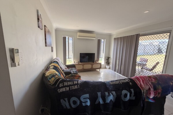 5 Charles Darwin Drive, Monto, QLD 4630