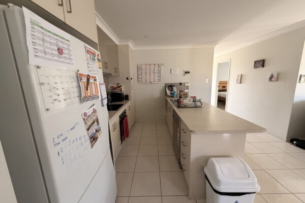 5 Charles Darwin Drive, Monto, QLD 4630