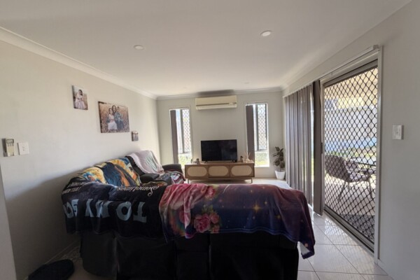 5 Charles Darwin Drive, Monto, QLD 4630