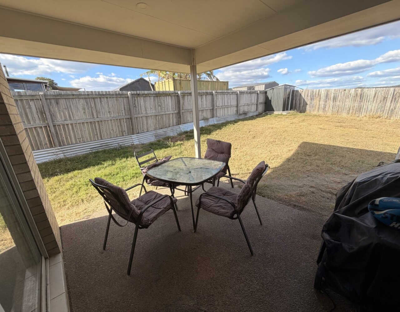 5 Charles Darwin Drive, Monto, QLD 4630