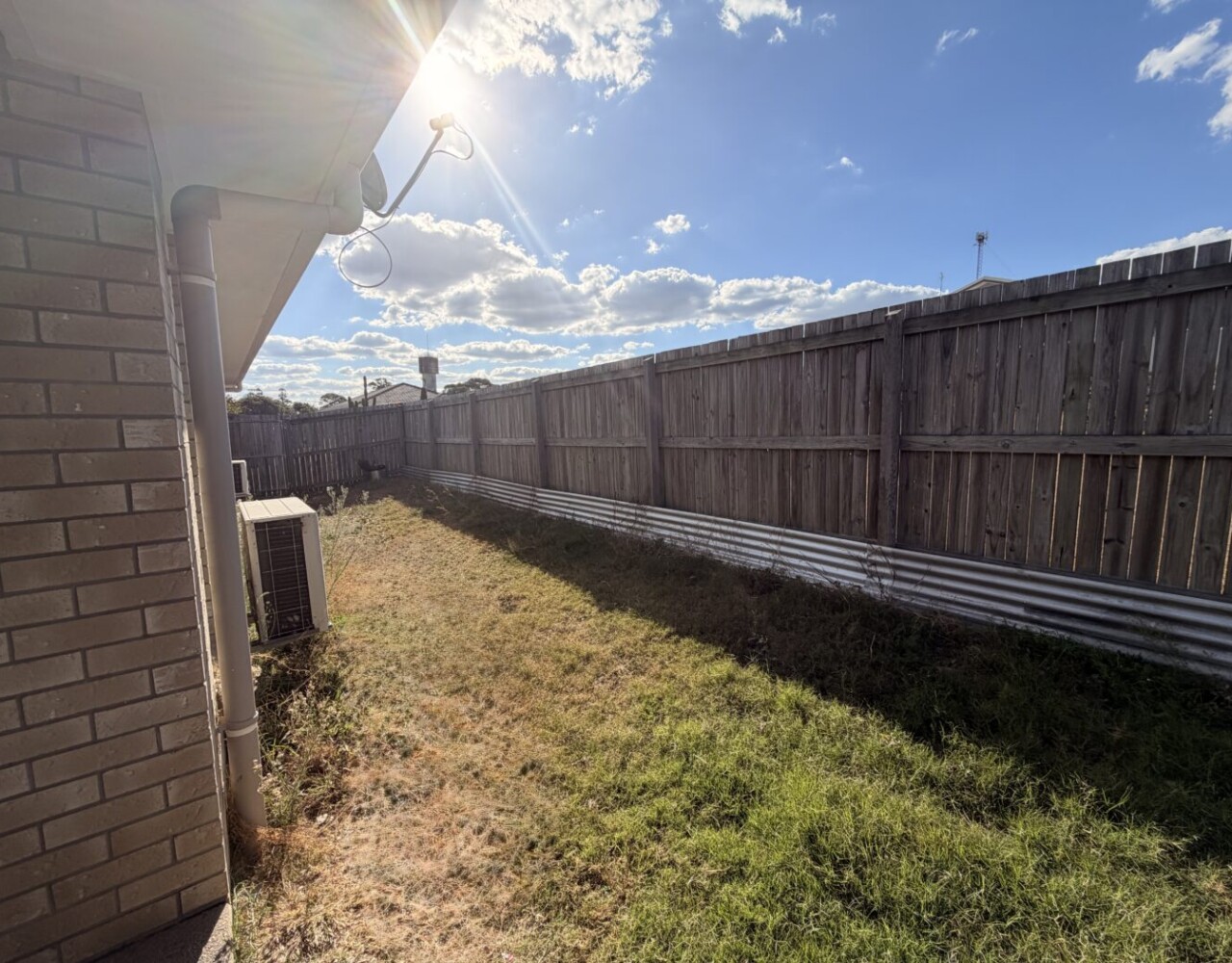 5 Charles Darwin Drive, Monto, QLD 4630